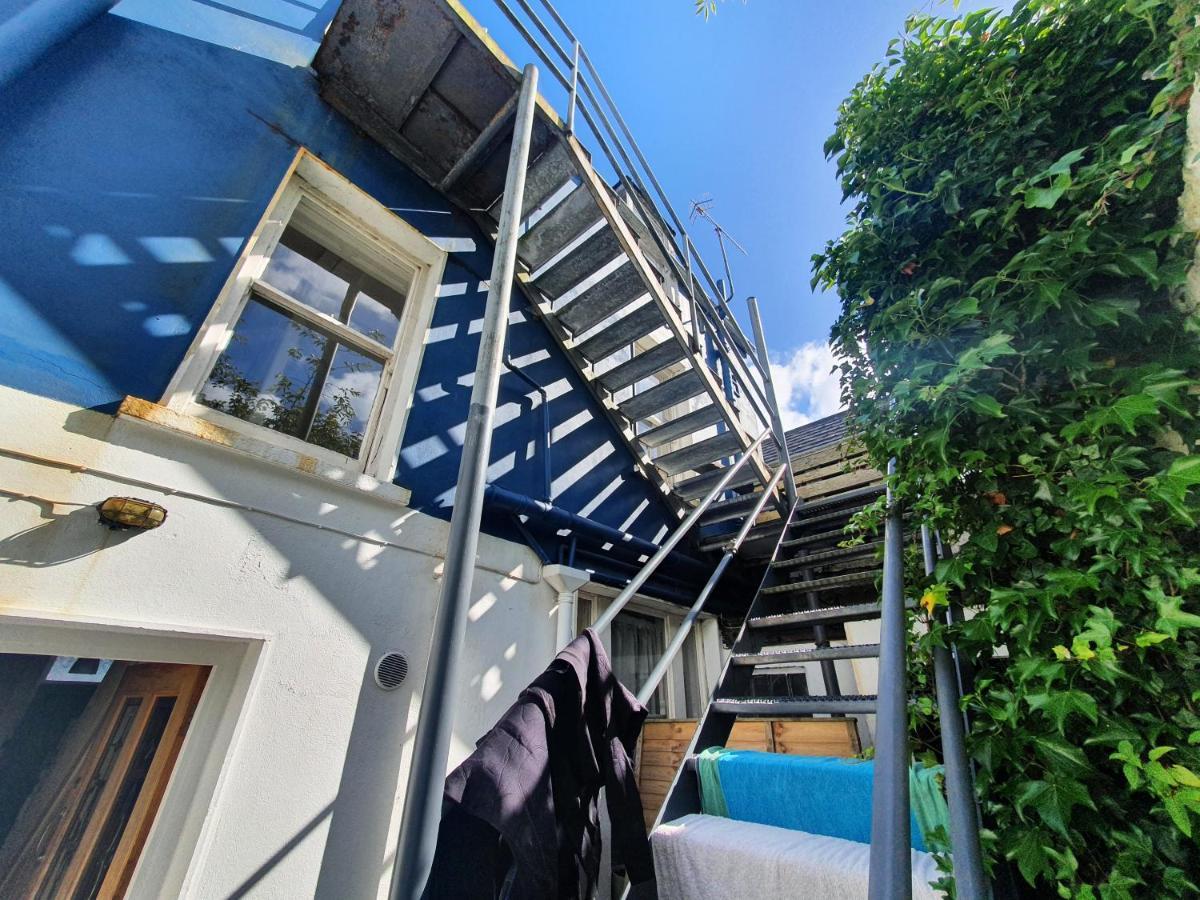 דינגל The Grapevine Hostel מראה חיצוני תמונה